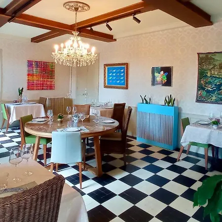 Domaine De Rasigous 4* Saint-Affrique-les-Montagnes