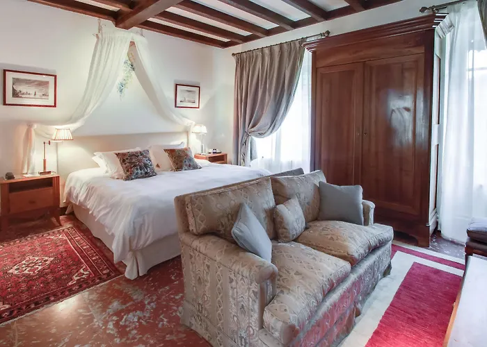 Domaine De Rasigous Bed & Breakfast 4*
