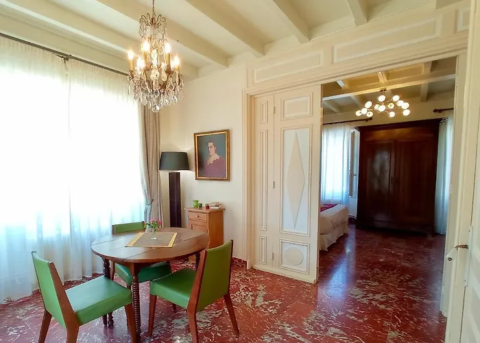 Domaine De Rasigous Bed & Breakfast Saint-Affrique-les-Montagnes